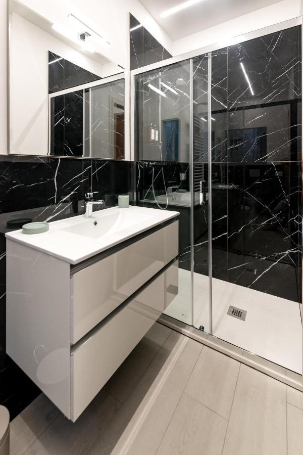 Ferienwohnung Obsidian -Centro- Wifi + Free Parking Ravenna Exterior foto